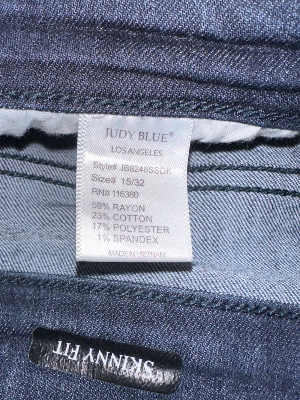 Judy Blue non-distressed skinny jeans size 15/32 - Picture 6 of 6